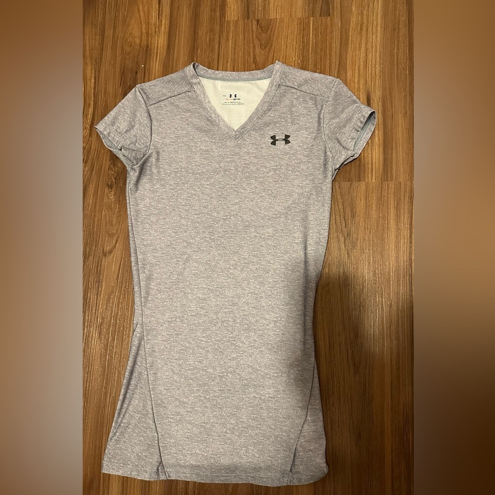 Under armor fitted dry fit shirt